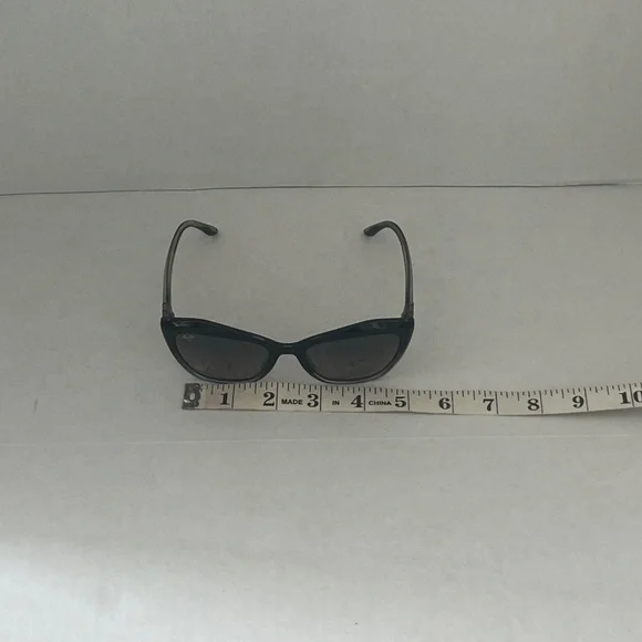 Maui Jim Lotus Polarized Sunglasses With Case and Cleaning Cloth. - Picture 5 of 11